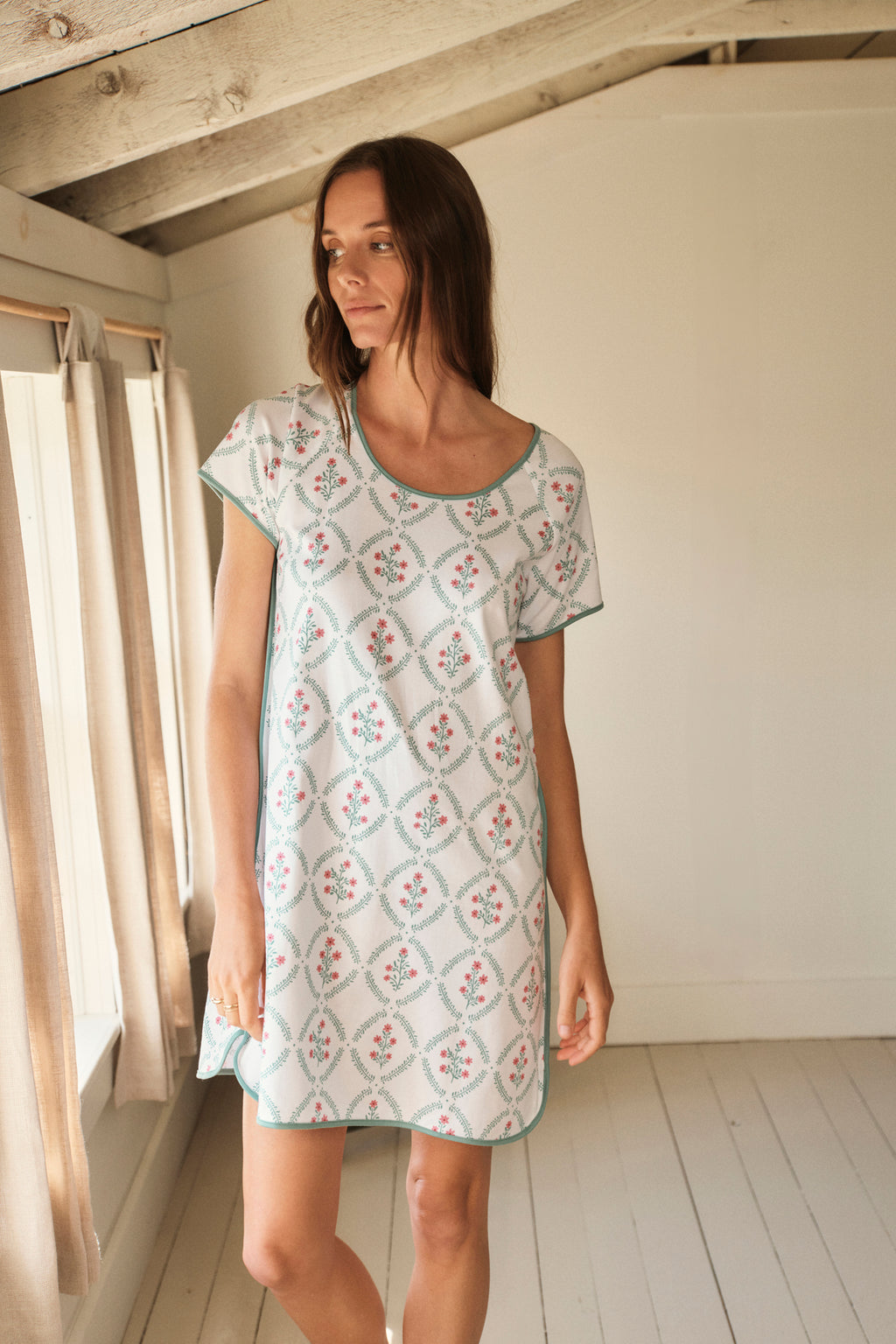 Pima Nightgown in Boxwood Wreath - Main Image 2