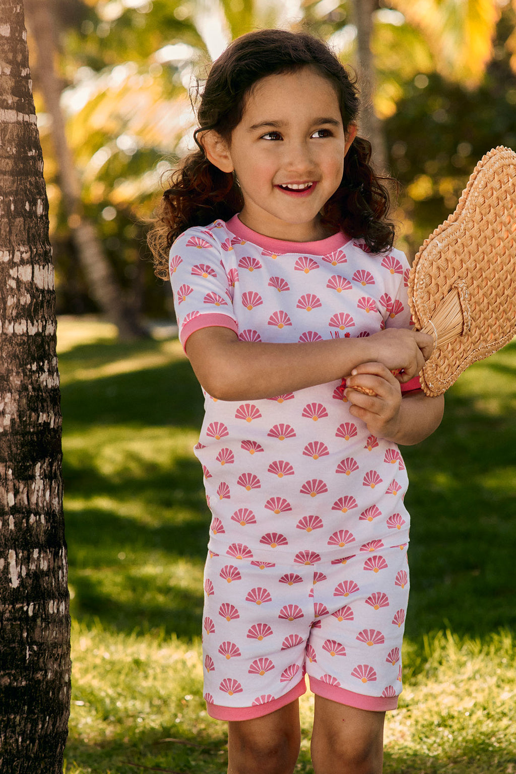 Kids Shorts Set in Gelato Scallop Shell - Main Image 2